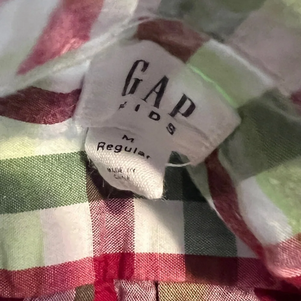 Boys Gap Button Up Shirt |‎ Medium